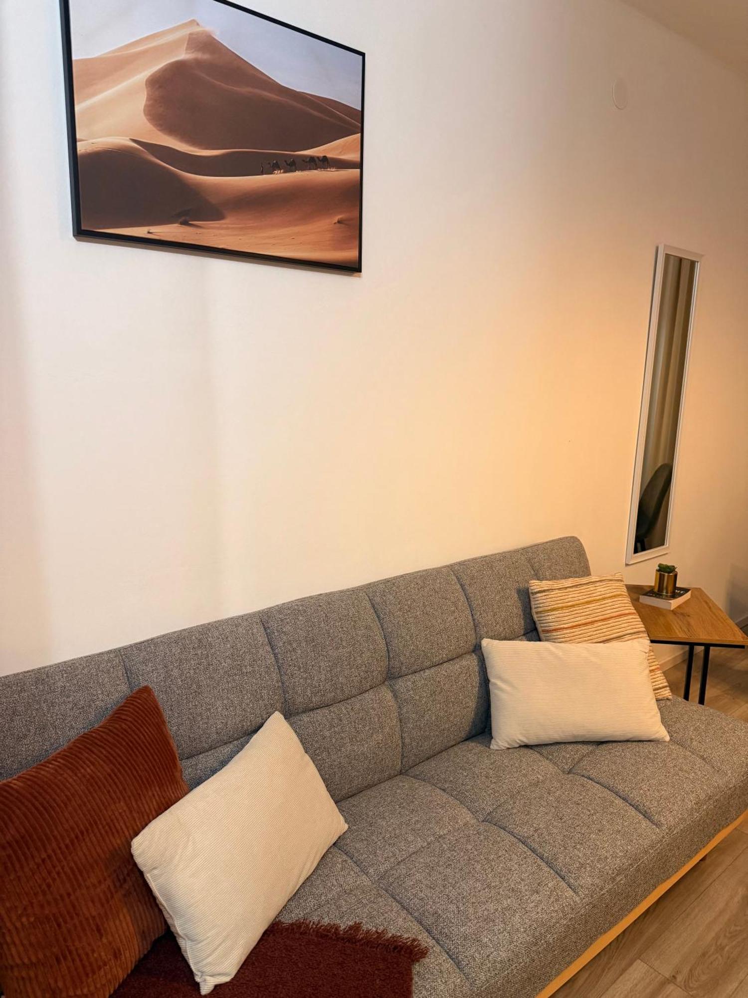 High Tide Apartment Zara Esterno foto